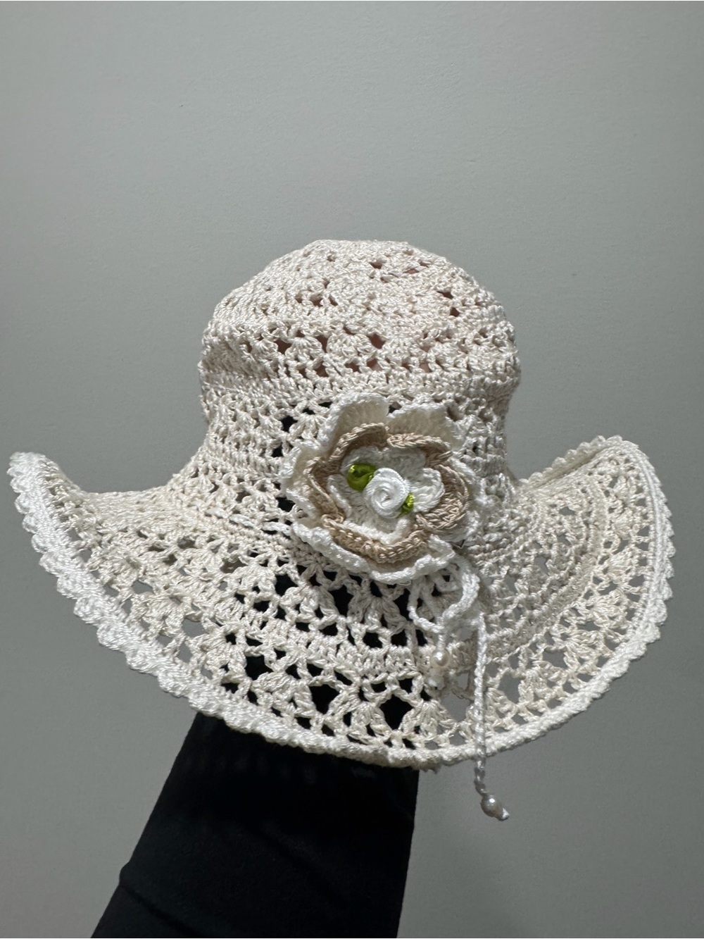 Girls Crochet Sun Hat with Floral Accent - Cream